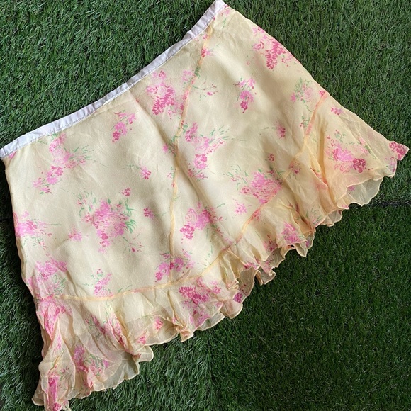 Abercrombie & Fitch floral skirt - Picture 8 of 11